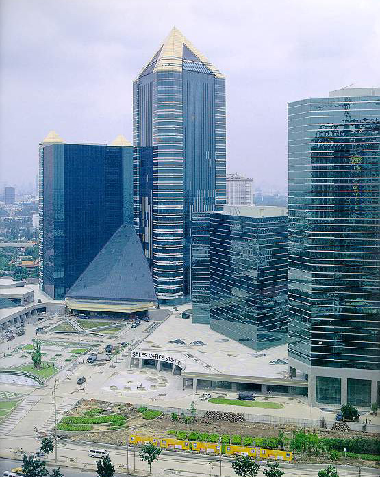 Siam Park Plaza Phase II & III, Bangkok - 1995